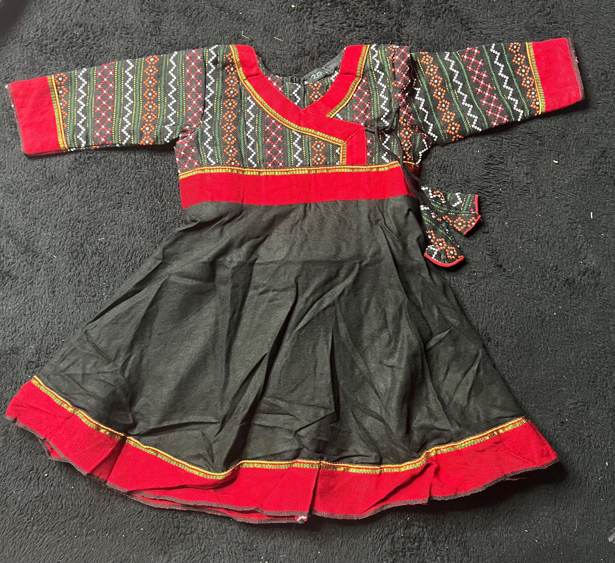 Newari Dress Maicha | Traditional Nepali Fashion for Girls and Women